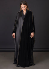 Mirror of Noor Abaya