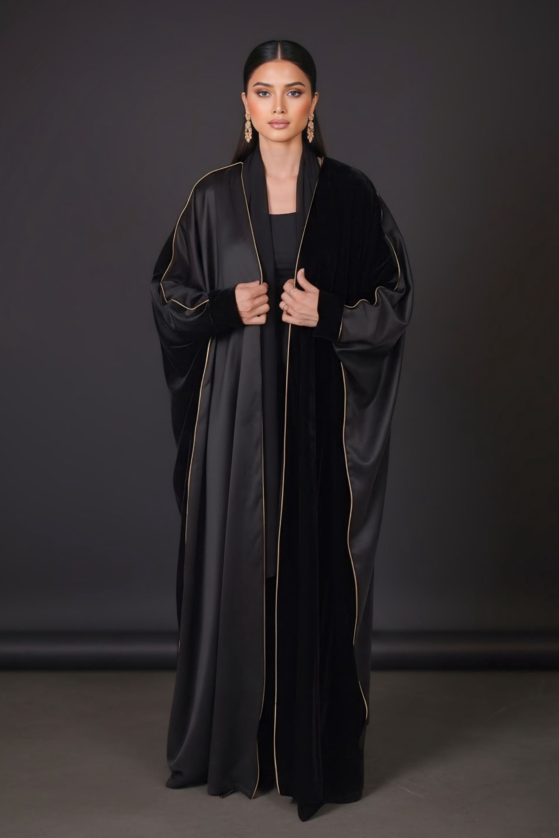 Mirror of Noor Abaya