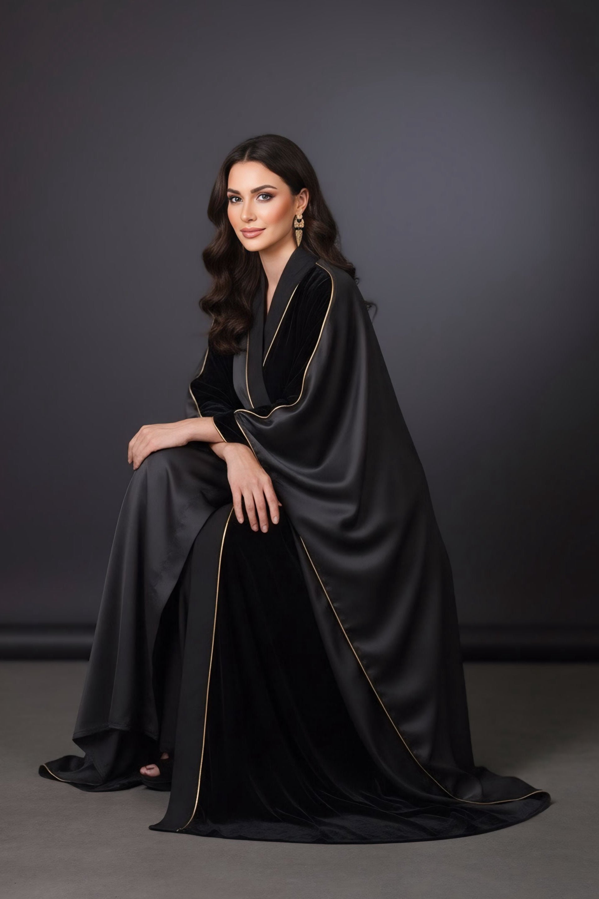 Mirror of Noor Abaya
