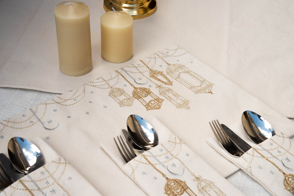 Hanging Lanterns Placemat Set