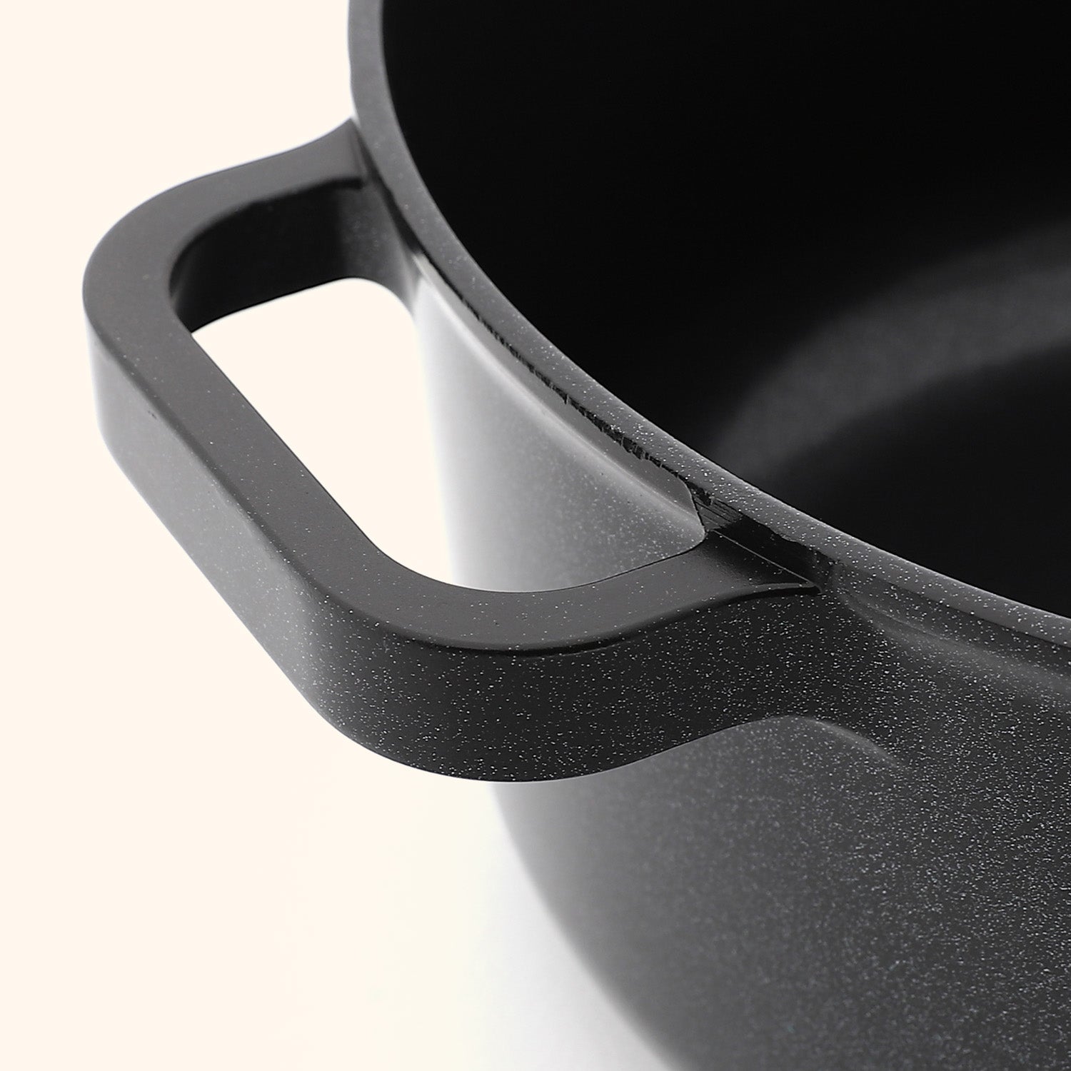 Alma Ceramic Pot  With Glass Lid