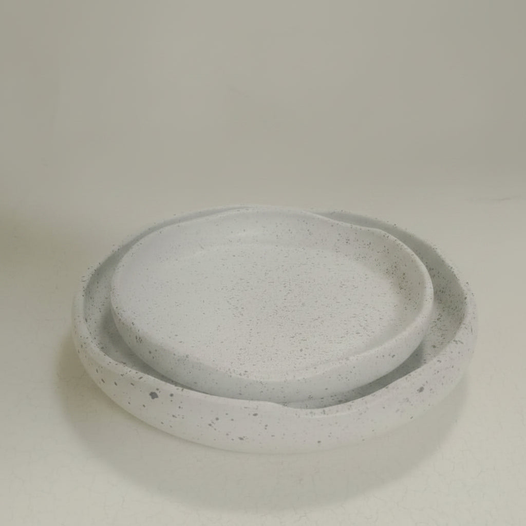 Organic Edge Pottery Plate Set